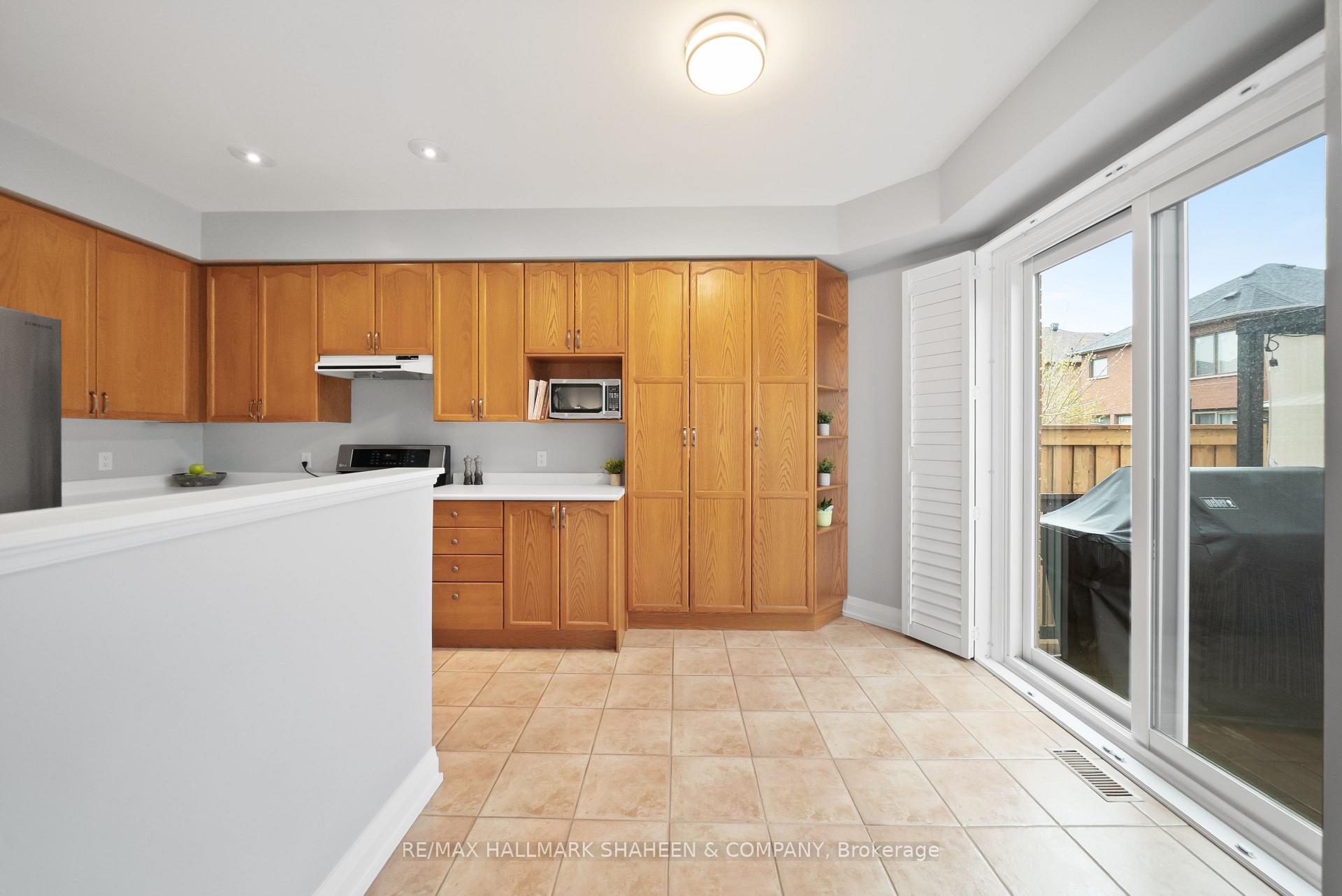 Photo 13 of 150 Thicket Crescent, Pickering, Highbush — HOMEH