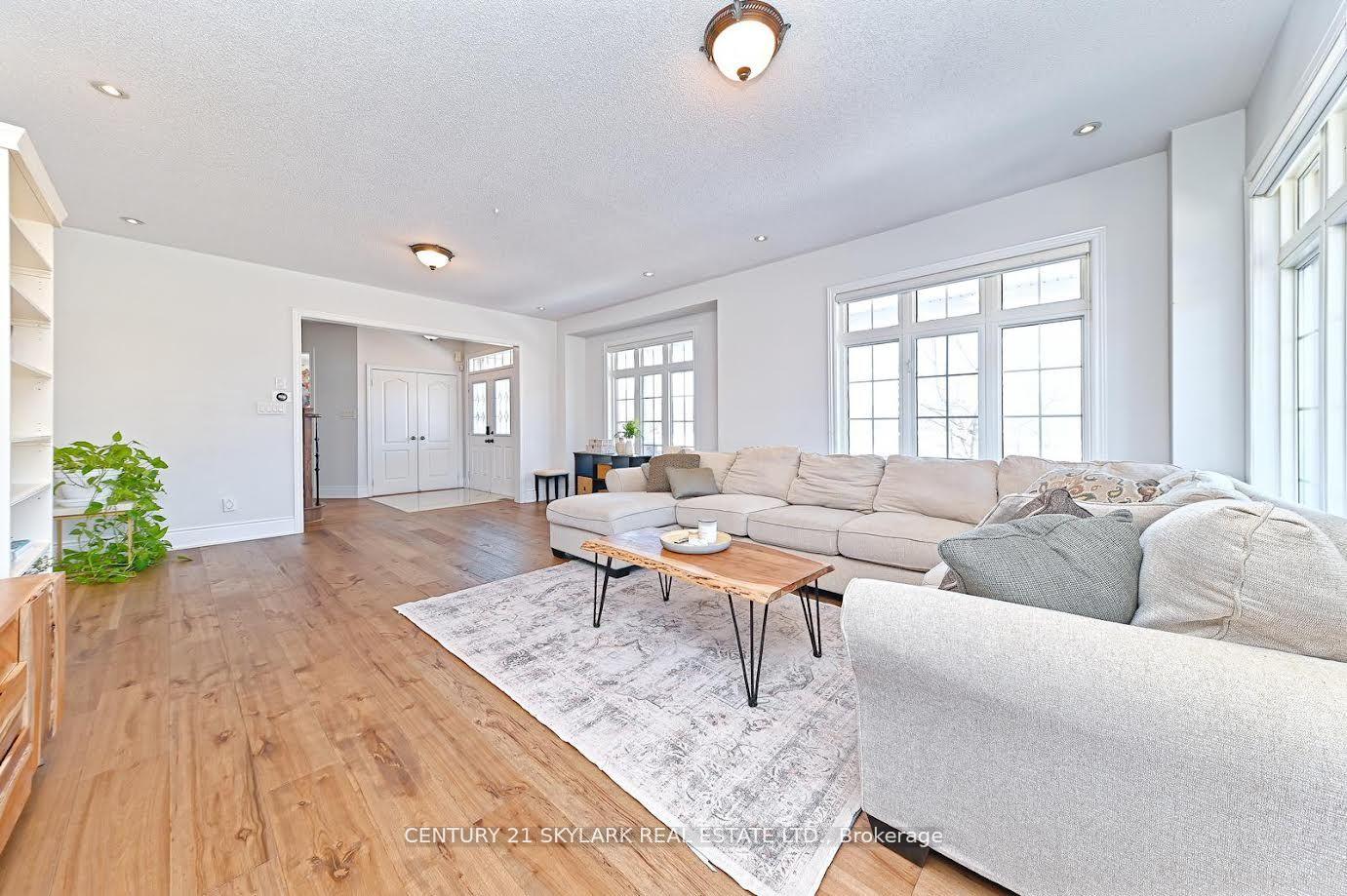 Photo 7 of 45 Kidbrook Road, Brampton, Bram East — HOMEH