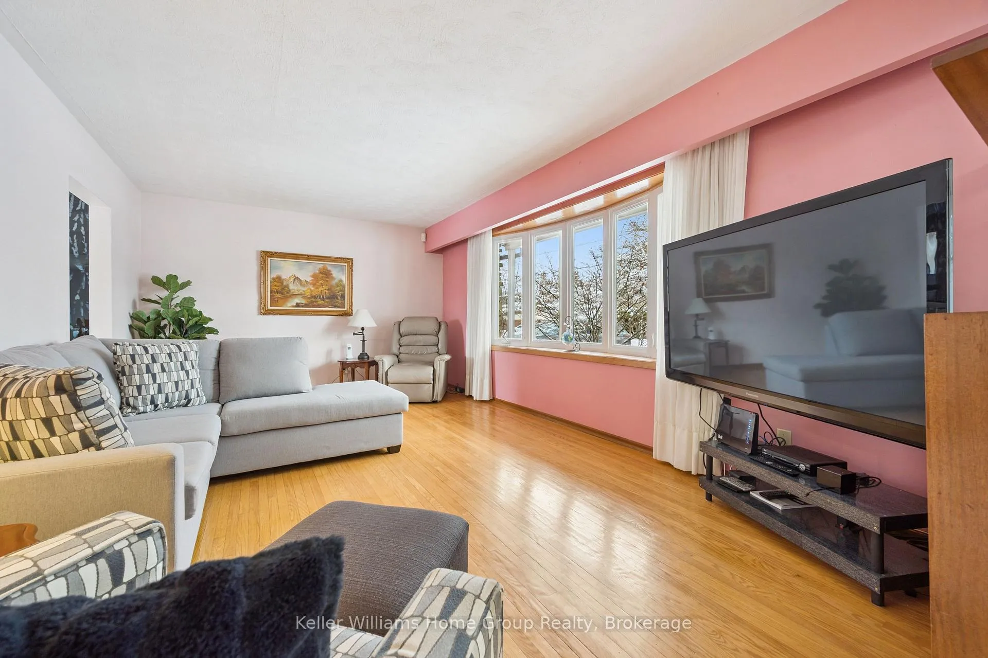 Photo 81 of 62 Brentwood Drive, Guelph, Riverside Park — HOMEH