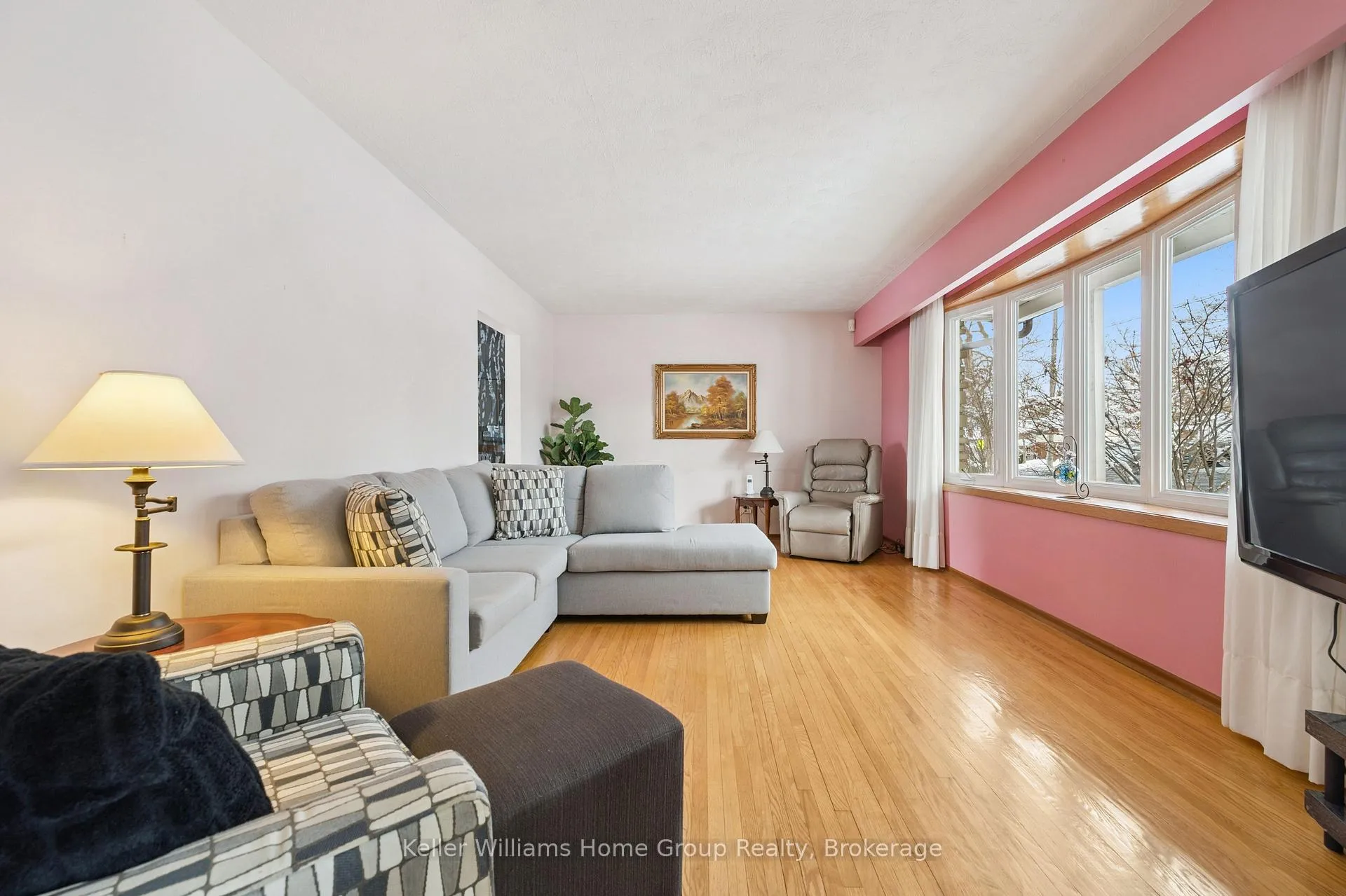 Photo 117 of 62 Brentwood Drive, Guelph, Riverside Park — HOMEH