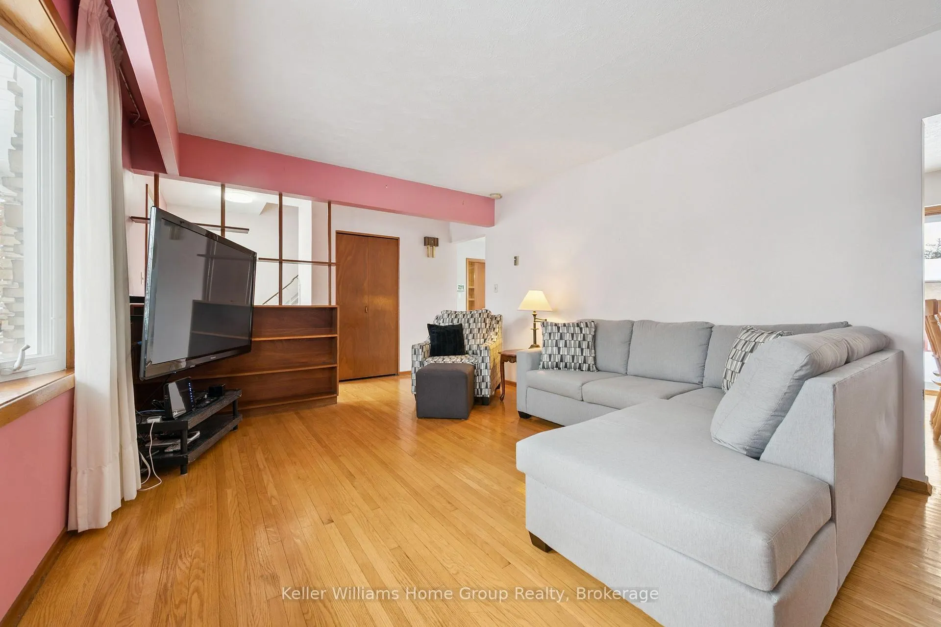 Photo 120 of 62 Brentwood Drive, Guelph, Riverside Park — HOMEH