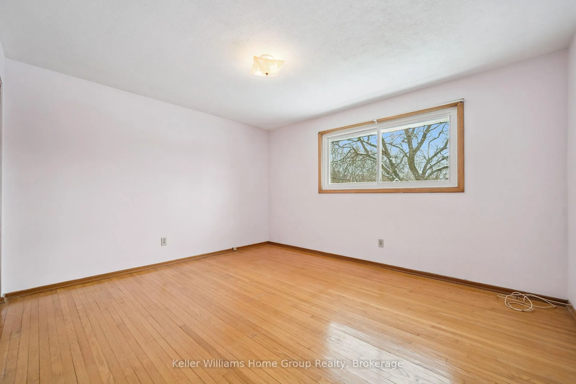 Photo 435 of 62 Brentwood Drive, Guelph, Riverside Park — HOMEH