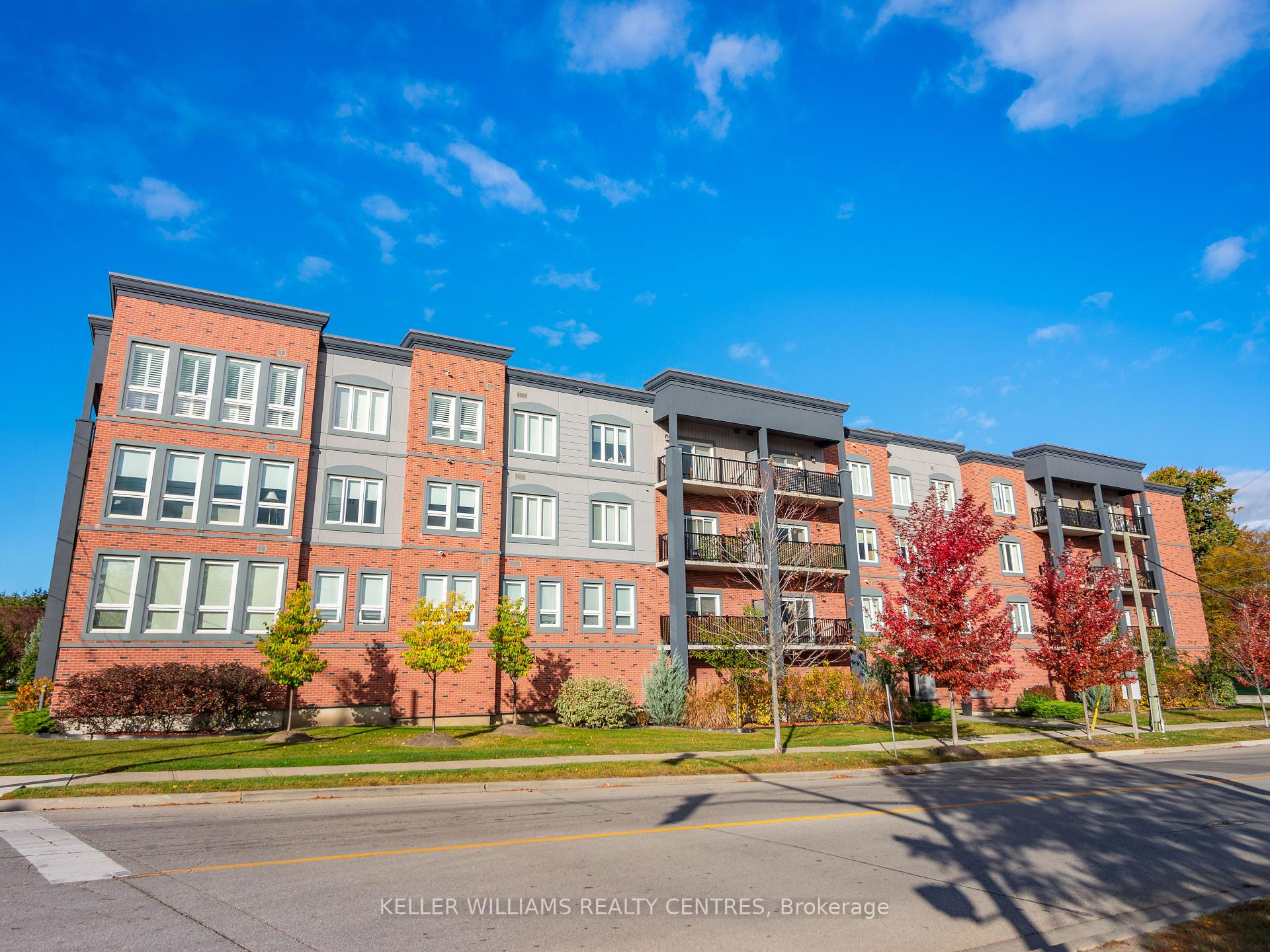 Photo 2 of Unit 206, 43 Dale Drive, New Tecumseth, Beeton — HOMEH