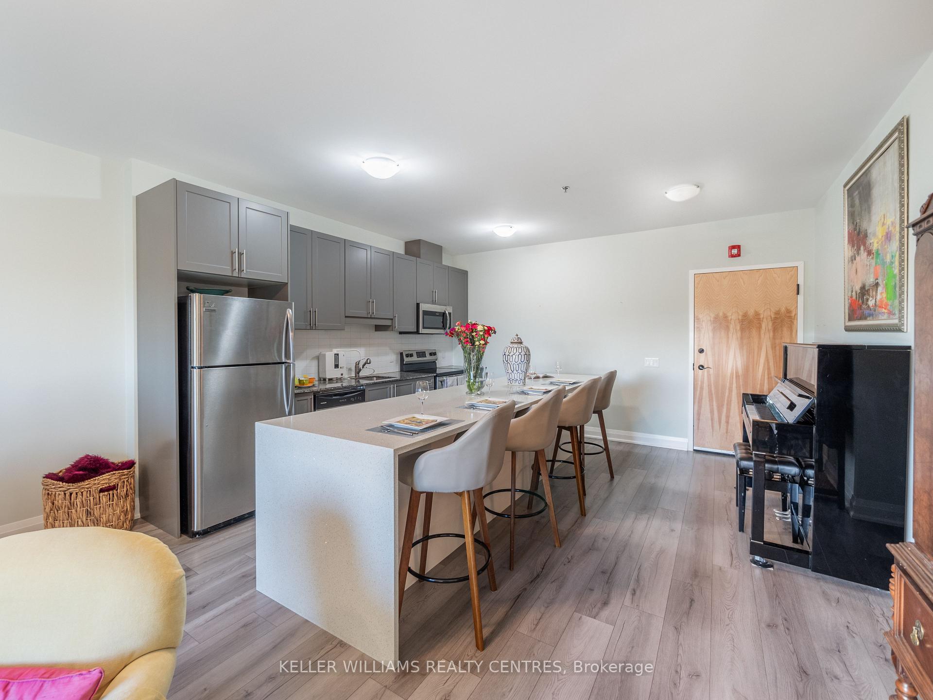 Photo 5 of Unit 206, 43 Dale Drive, New Tecumseth, Beeton — HOMEH
