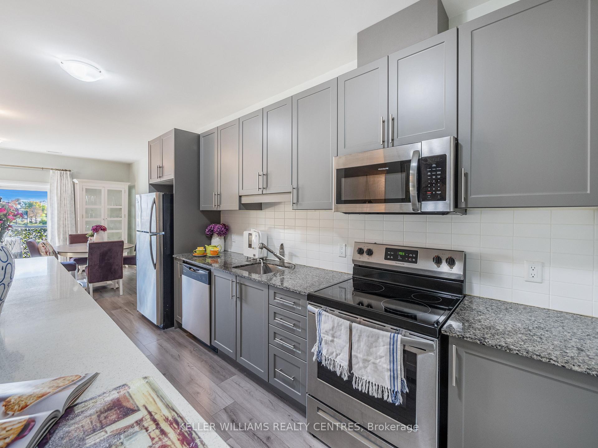 Photo 12 of Unit 206, 43 Dale Drive, New Tecumseth, Beeton — HOMEH