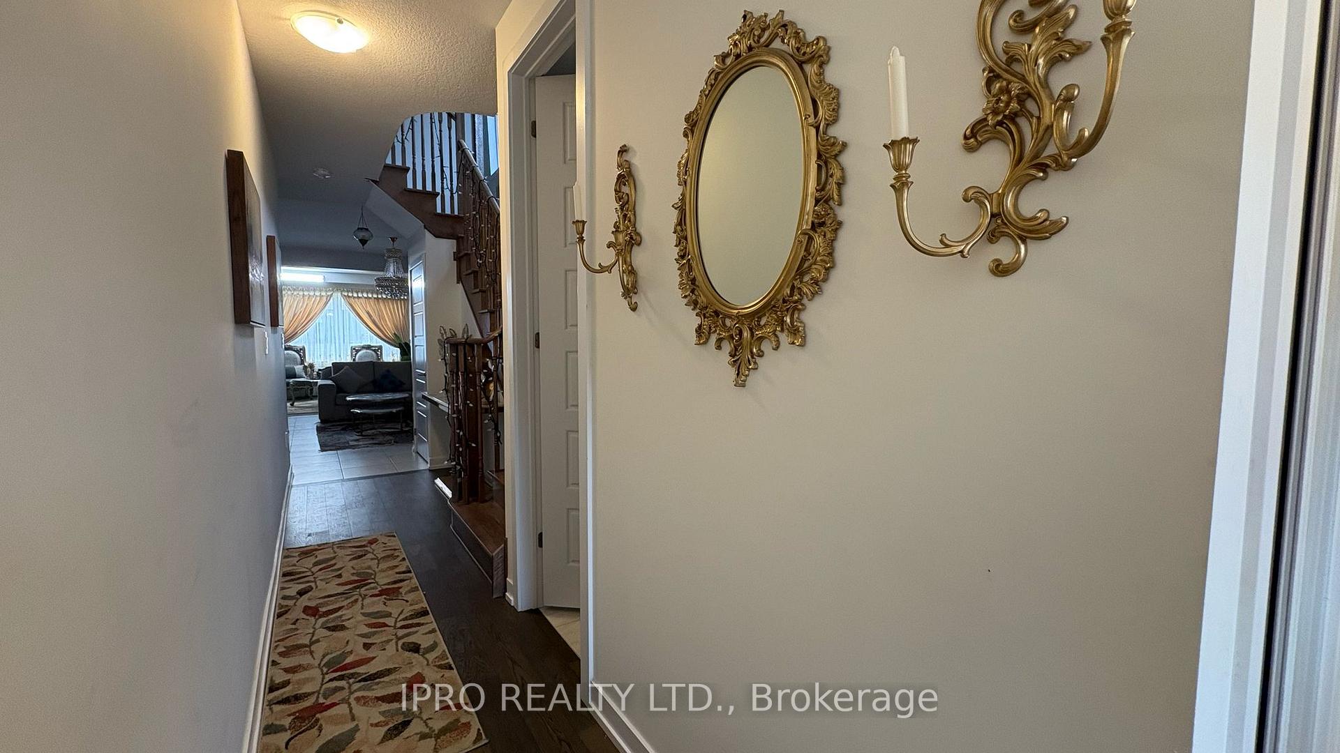 Photo 8 of 10 Wintergreen Crescent, Haldimand — HOMEH