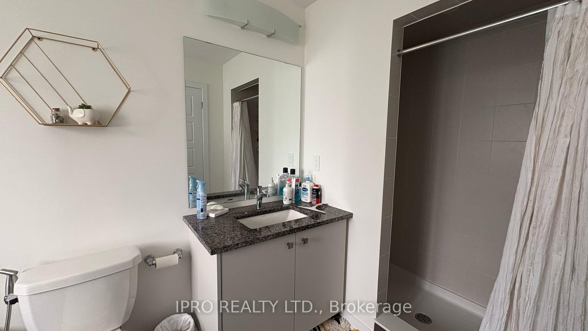 Photo 13 of 10 Wintergreen Crescent, Haldimand — HOMEH