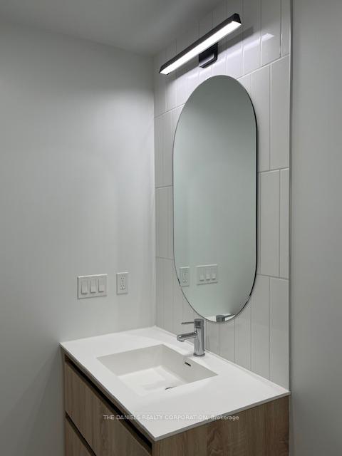 Photo 16 of Unit 210, 8 Beverley Glen Boulevard, Vaughan, Beverley Glen — HOMEH