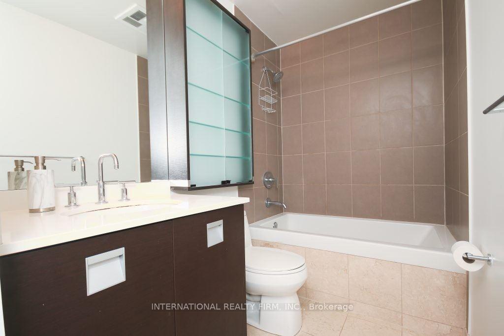 Photo 7 of Unit 901, 33 Charles Street E, Toronto, Church-Yonge Corridor — HOMEH