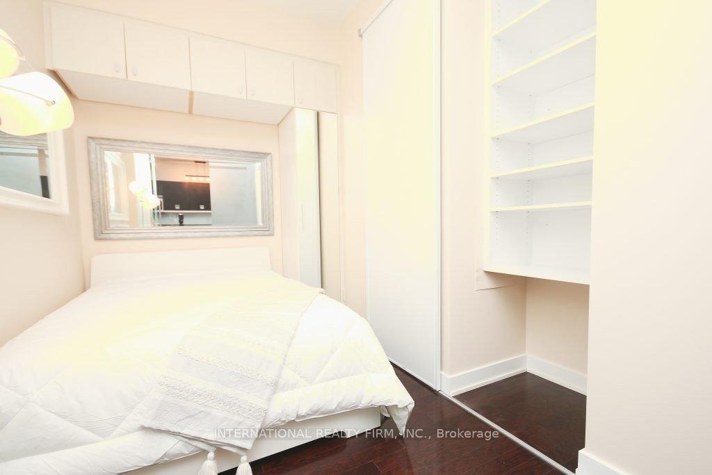 Photo 11 of Unit 901, 33 Charles Street E, Toronto, Church-Yonge Corridor — HOMEH