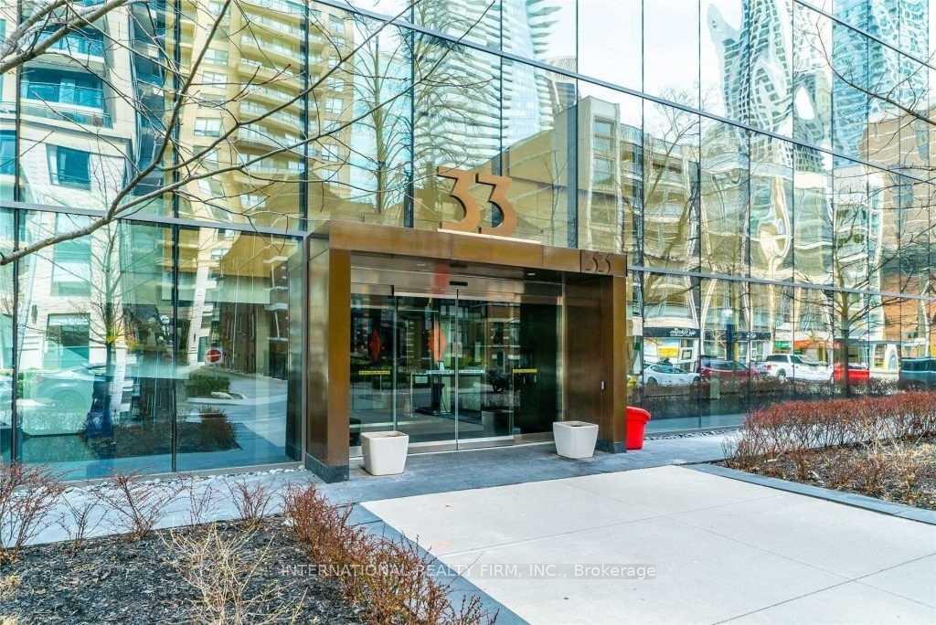 Photo 9 of Unit 901, 33 Charles Street E, Toronto, Church-Yonge Corridor — HOMEH