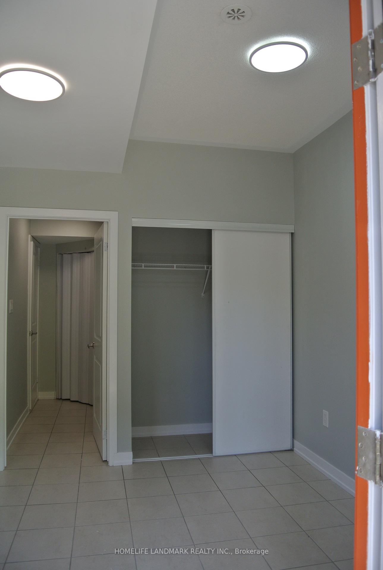 Photo 2 of 17 Seymour Street, Vaughan, Vaughan Grove — HOMEH