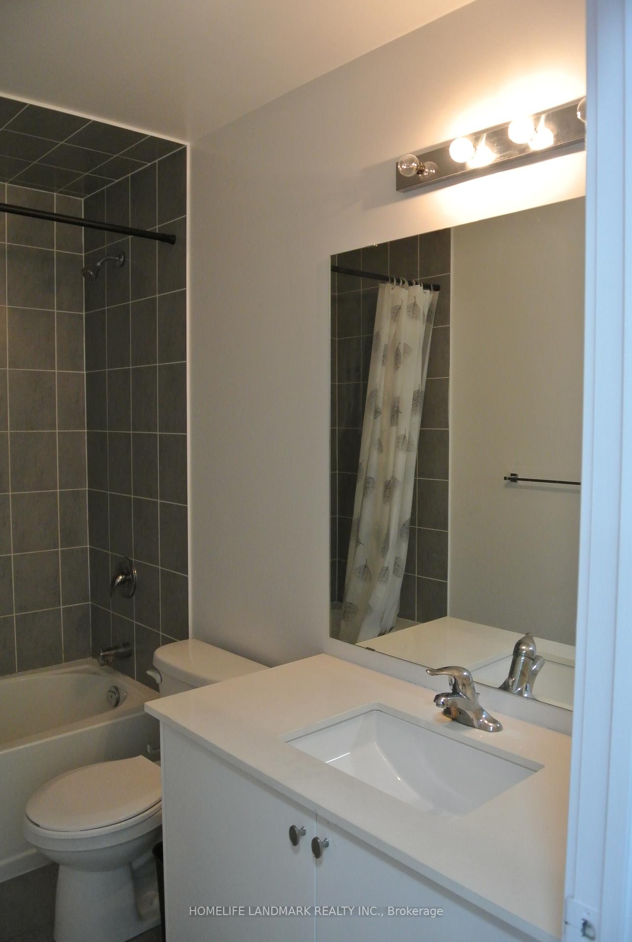 Photo 8 of 17 Seymour Street, Vaughan, Vaughan Grove — HOMEH
