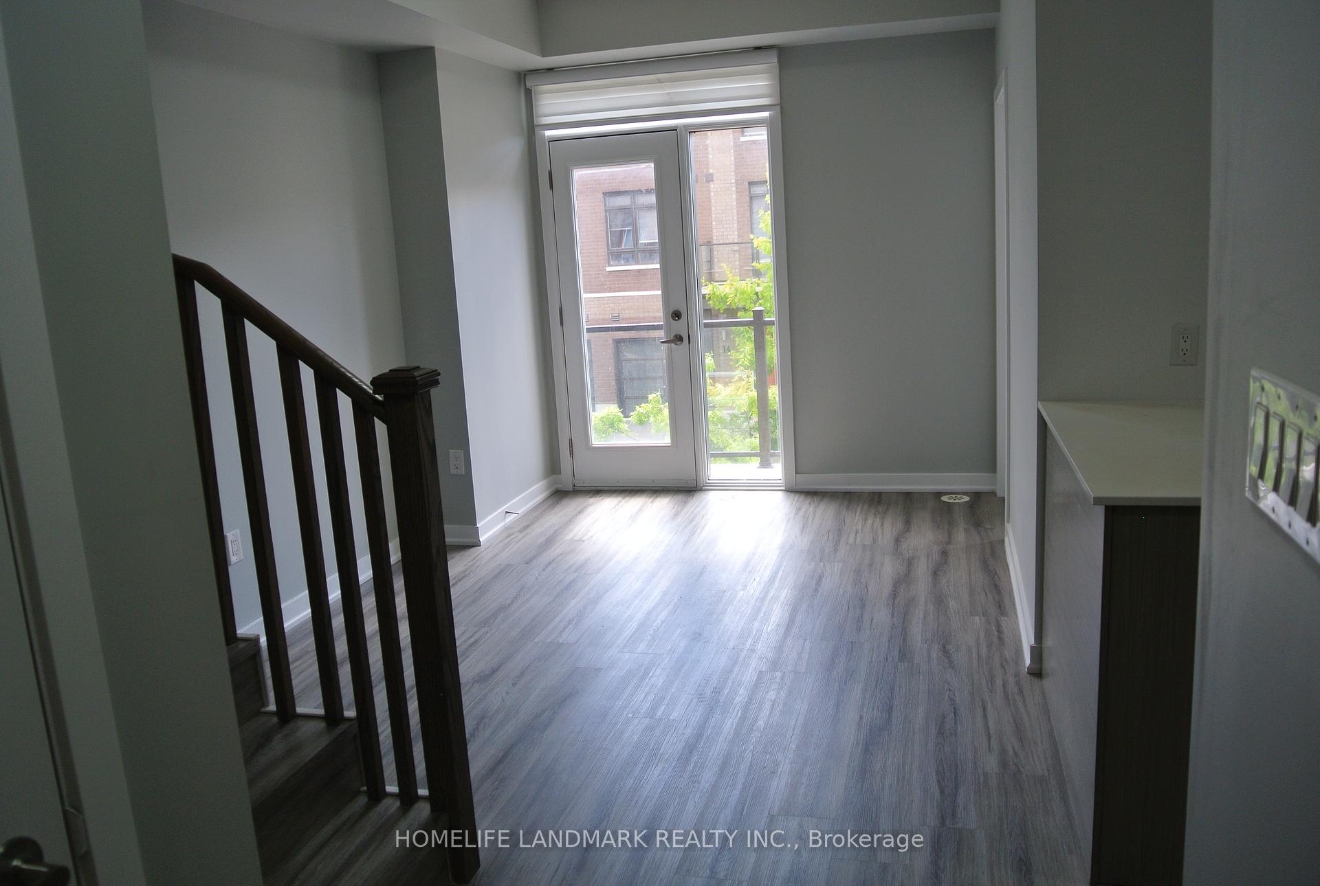 Photo 4 of 17 Seymour Street, Vaughan, Vaughan Grove — HOMEH