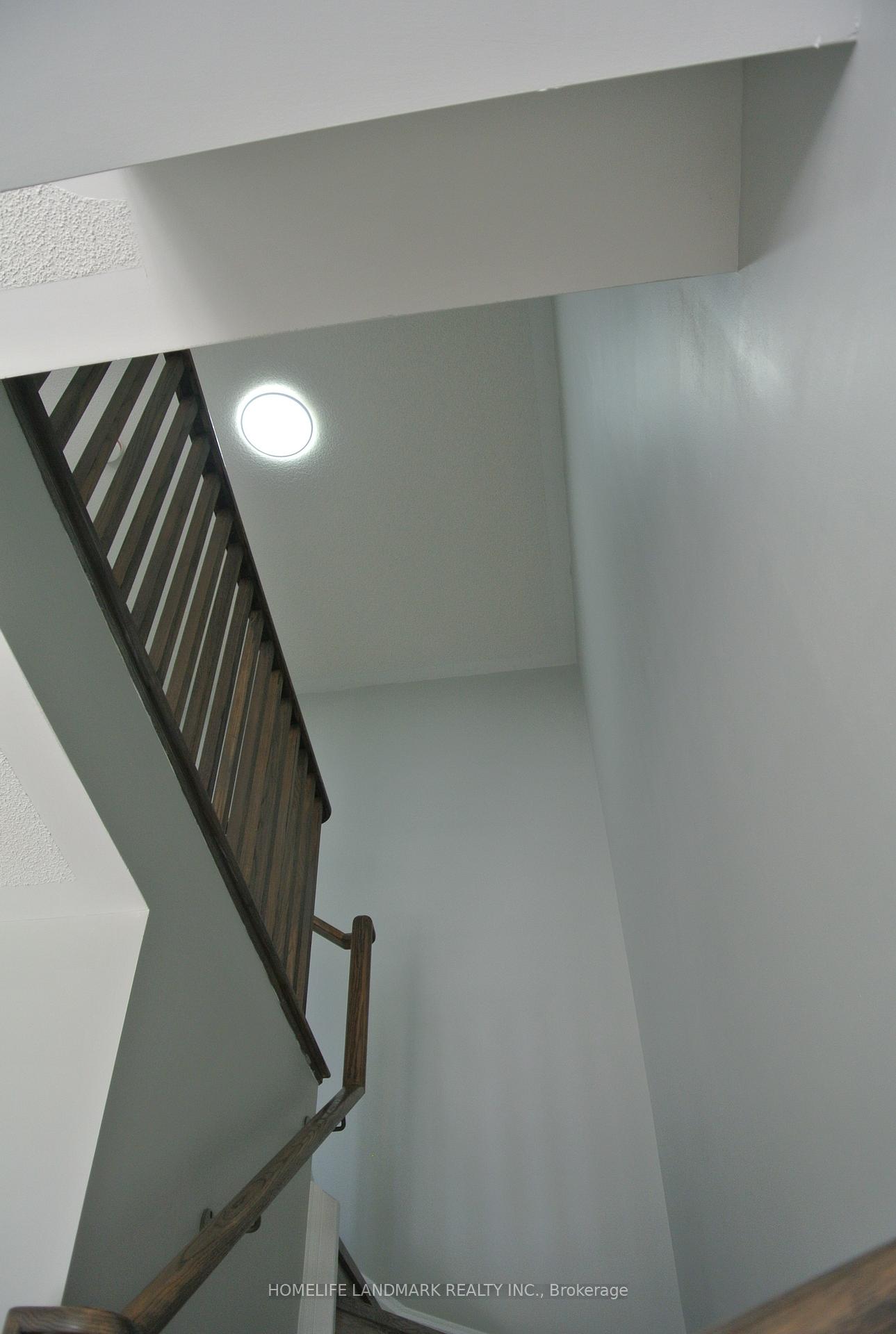 Photo 10 of 17 Seymour Street, Vaughan, Vaughan Grove — HOMEH