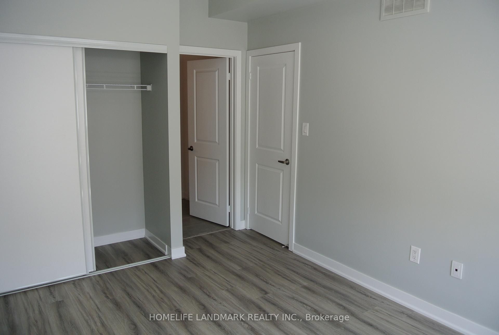 Photo 9 of 17 Seymour Street, Vaughan, Vaughan Grove — HOMEH
