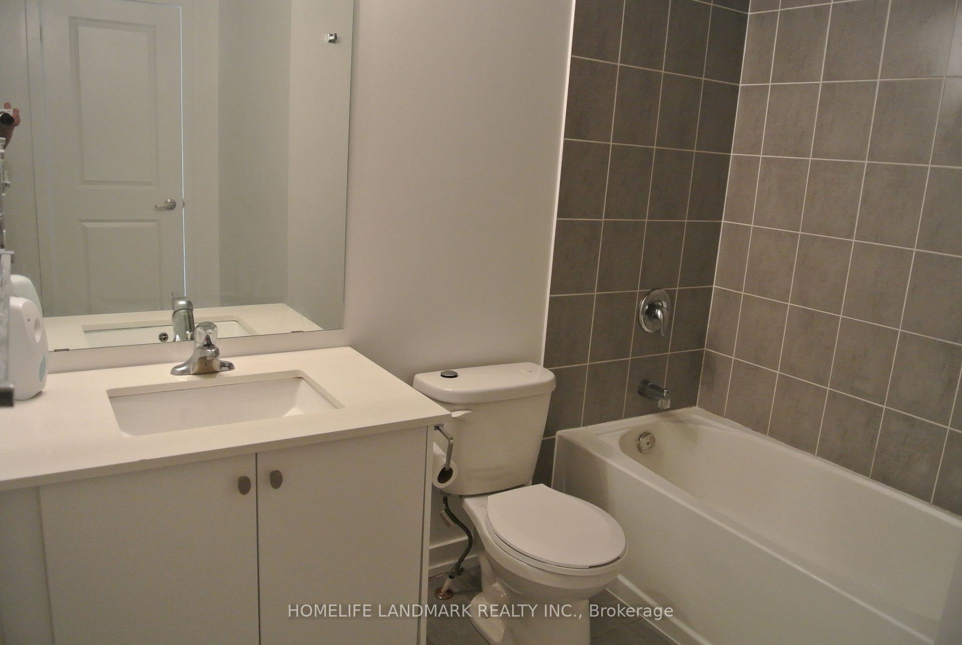 Photo 16 of 17 Seymour Street, Vaughan, Vaughan Grove — HOMEH