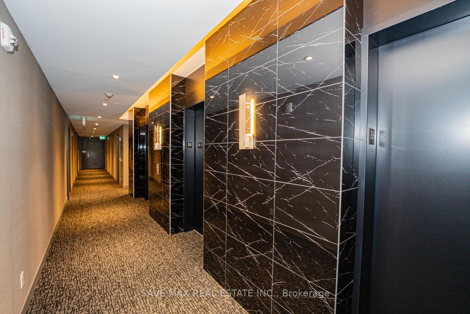 Photo 4 of Unit 3807, 5 Buttermill Avenue, Vaughan, Vaughan Corporate Centre — HOMEH
