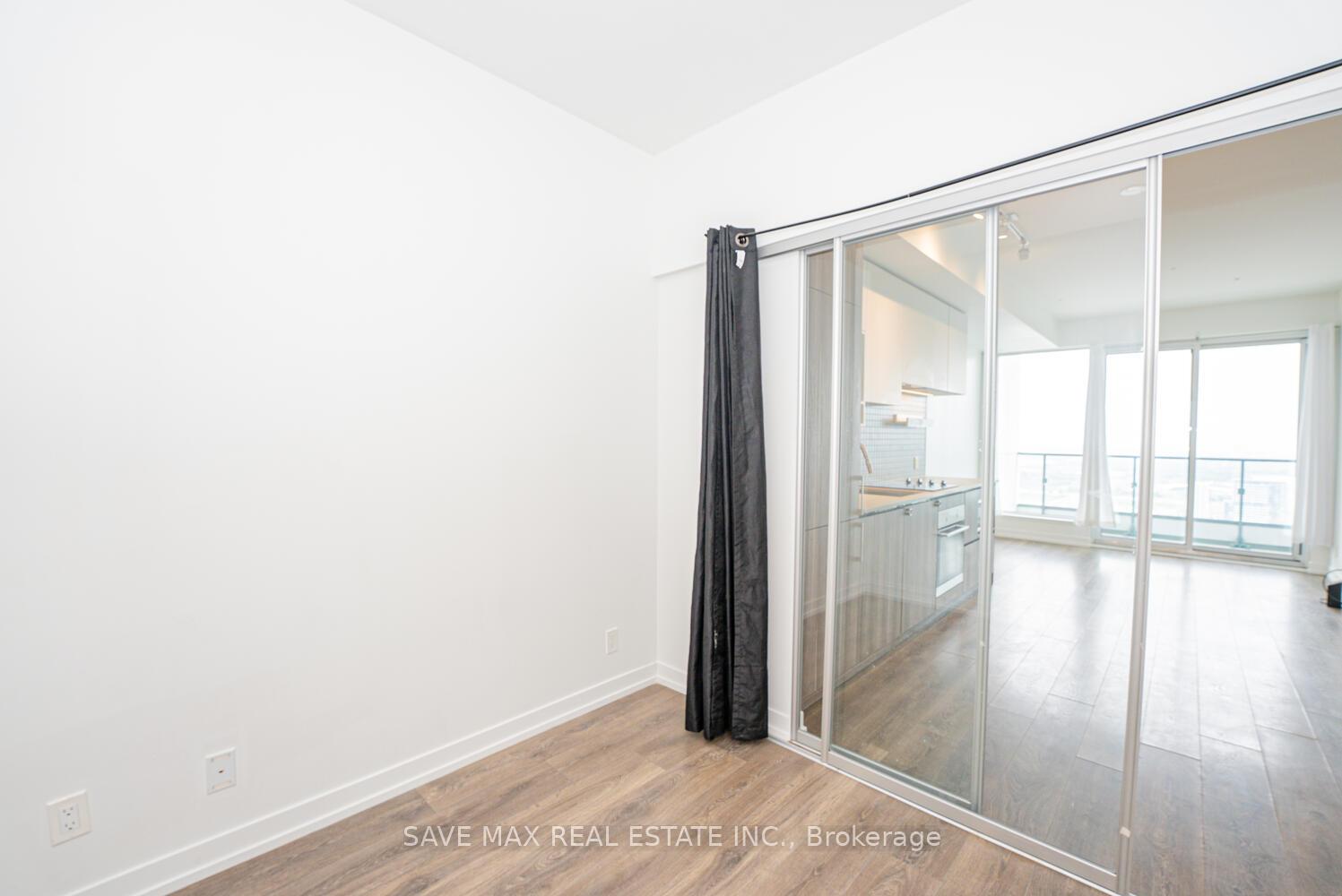 Photo 15 of Unit 3807, 5 Buttermill Avenue, Vaughan, Vaughan Corporate Centre — HOMEH