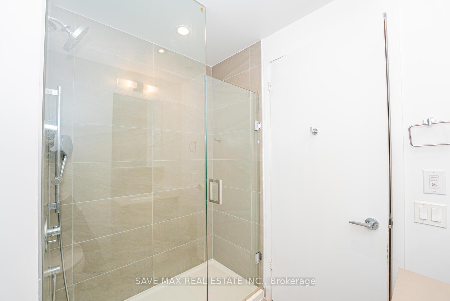 Photo 13 of Unit 3807, 5 Buttermill Avenue, Vaughan, Vaughan Corporate Centre — HOMEH