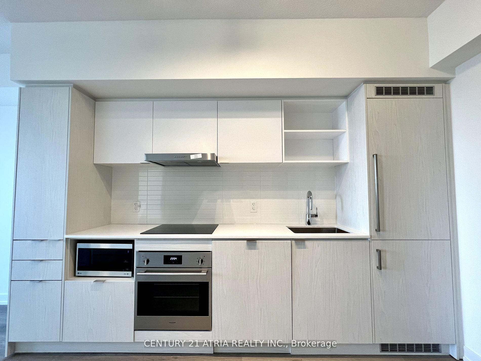 Photo 4 of Unit 2506, 55 Cooper Street, Toronto, Waterfront Communities — HOMEH