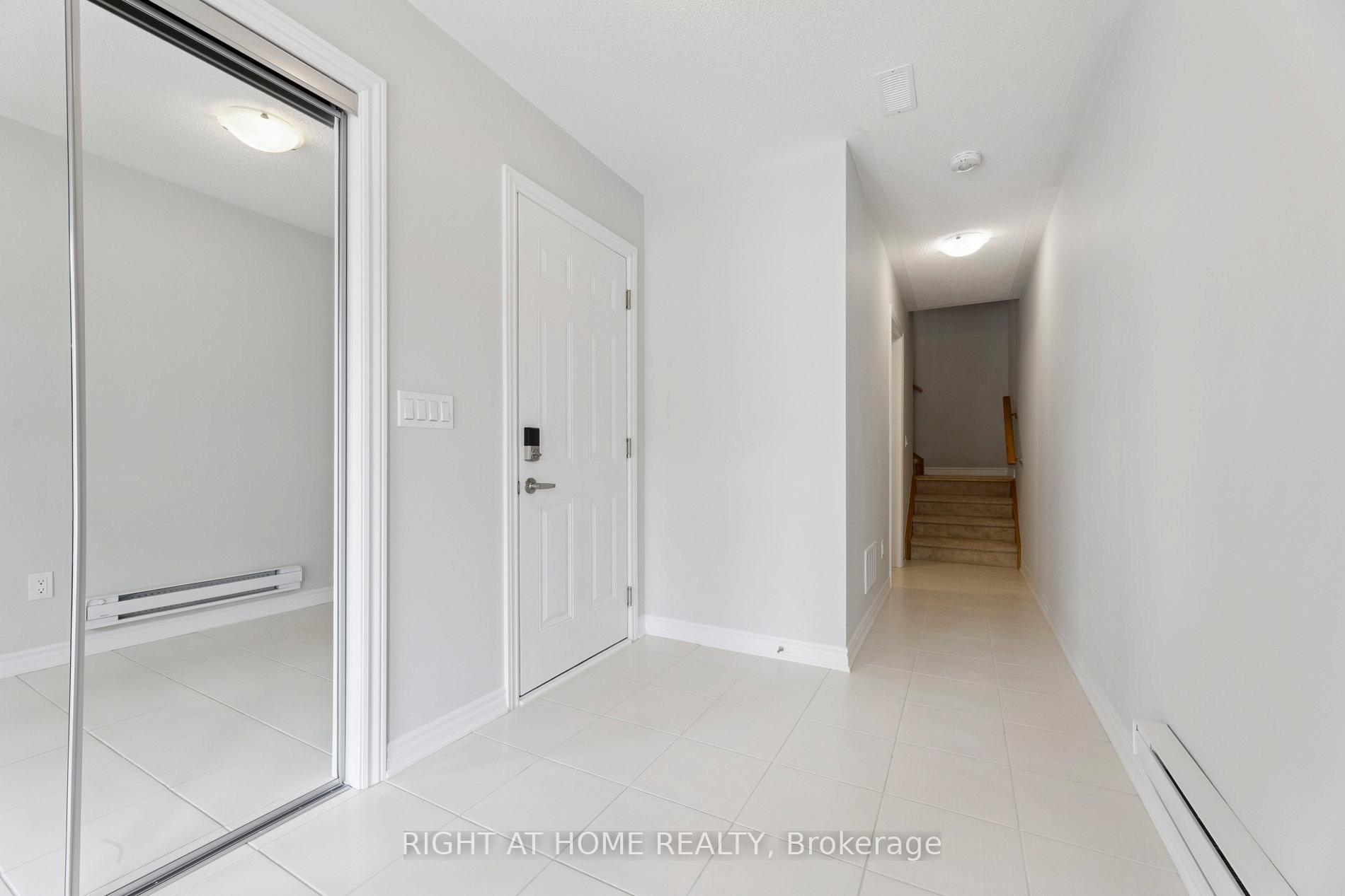 Photo 2 of 1055 Honeycomb Path, Oshawa, Kedron — HOMEH