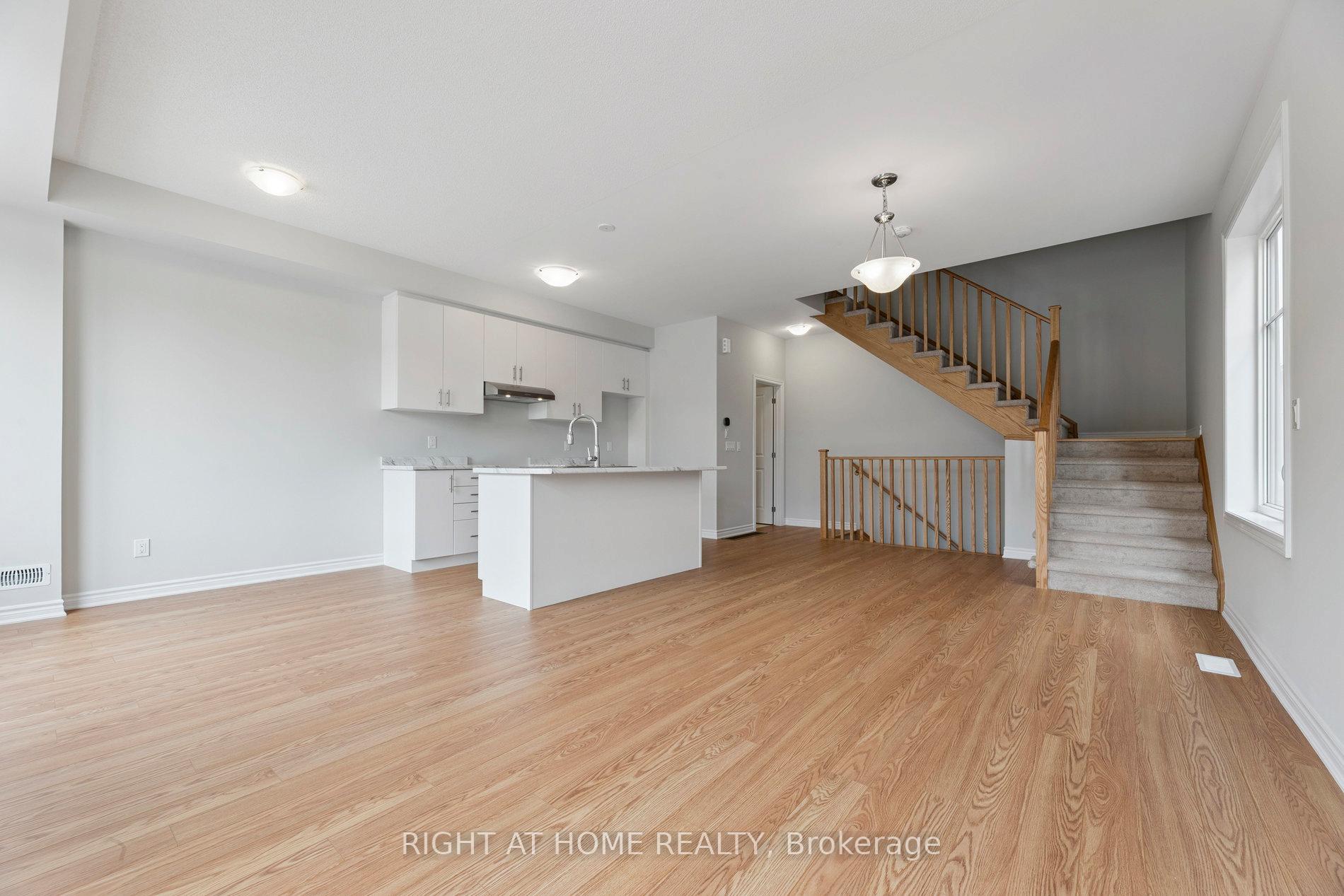 Photo 13 of 1055 Honeycomb Path, Oshawa, Kedron — HOMEH