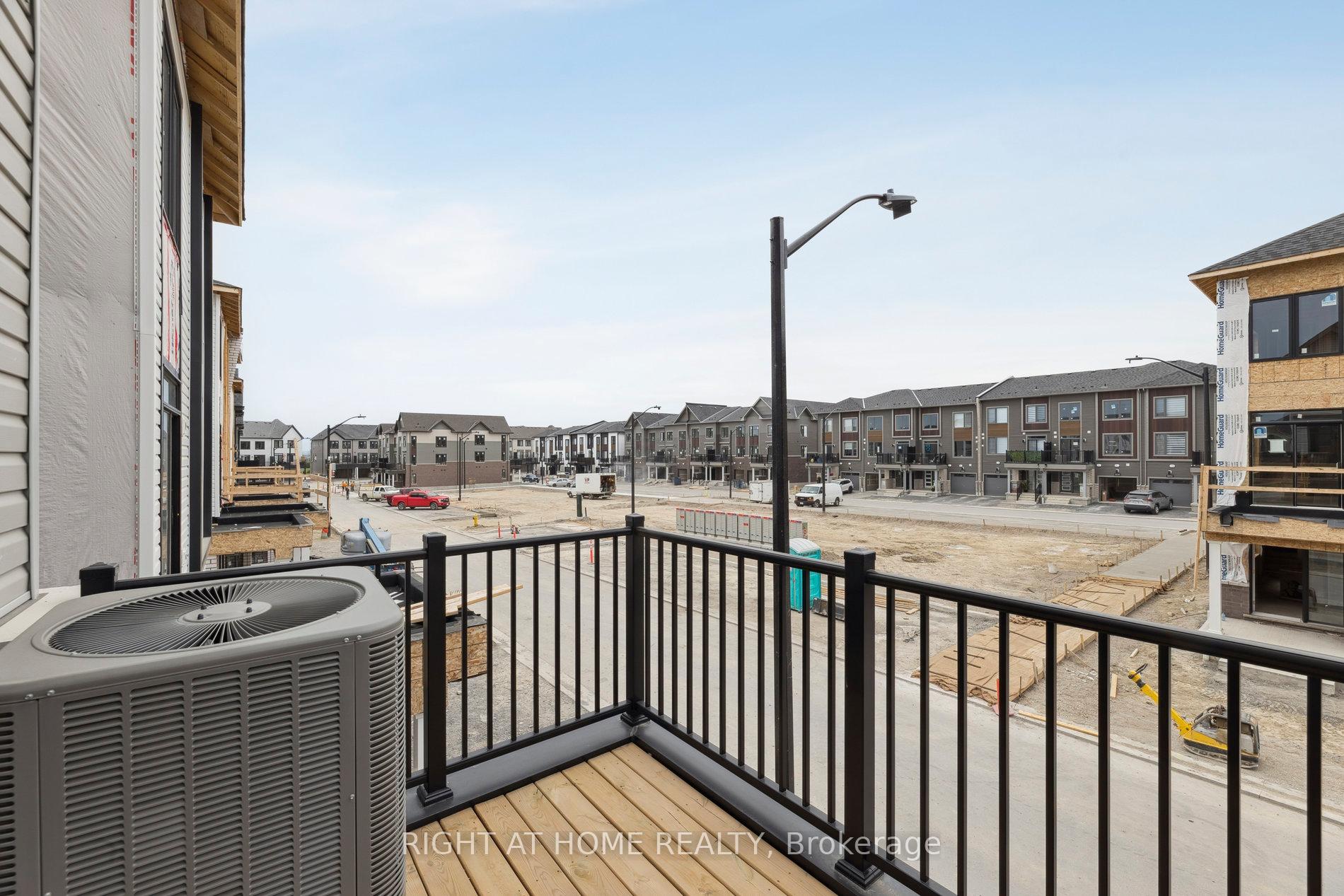 Photo 26 of 1055 Honeycomb Path, Oshawa, Kedron — HOMEH