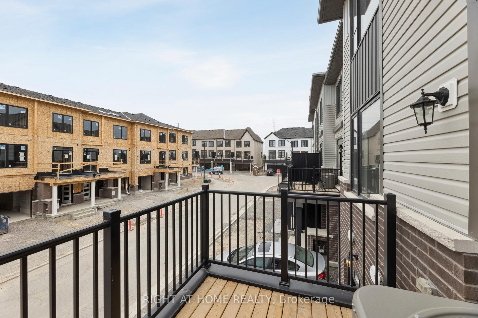 Photo 27 of 1055 Honeycomb Path, Oshawa, Kedron — HOMEH