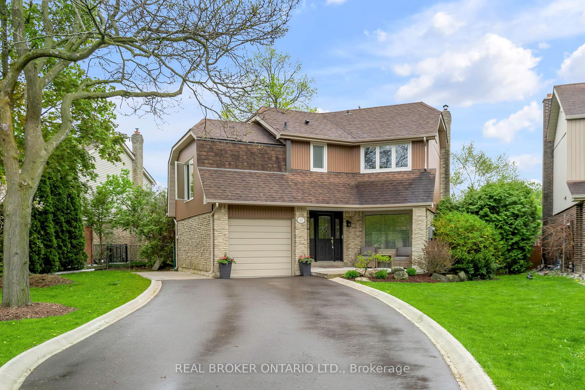 Photo 1 of 40 Montcalm Place, Brampton, Central Park — HOMEH