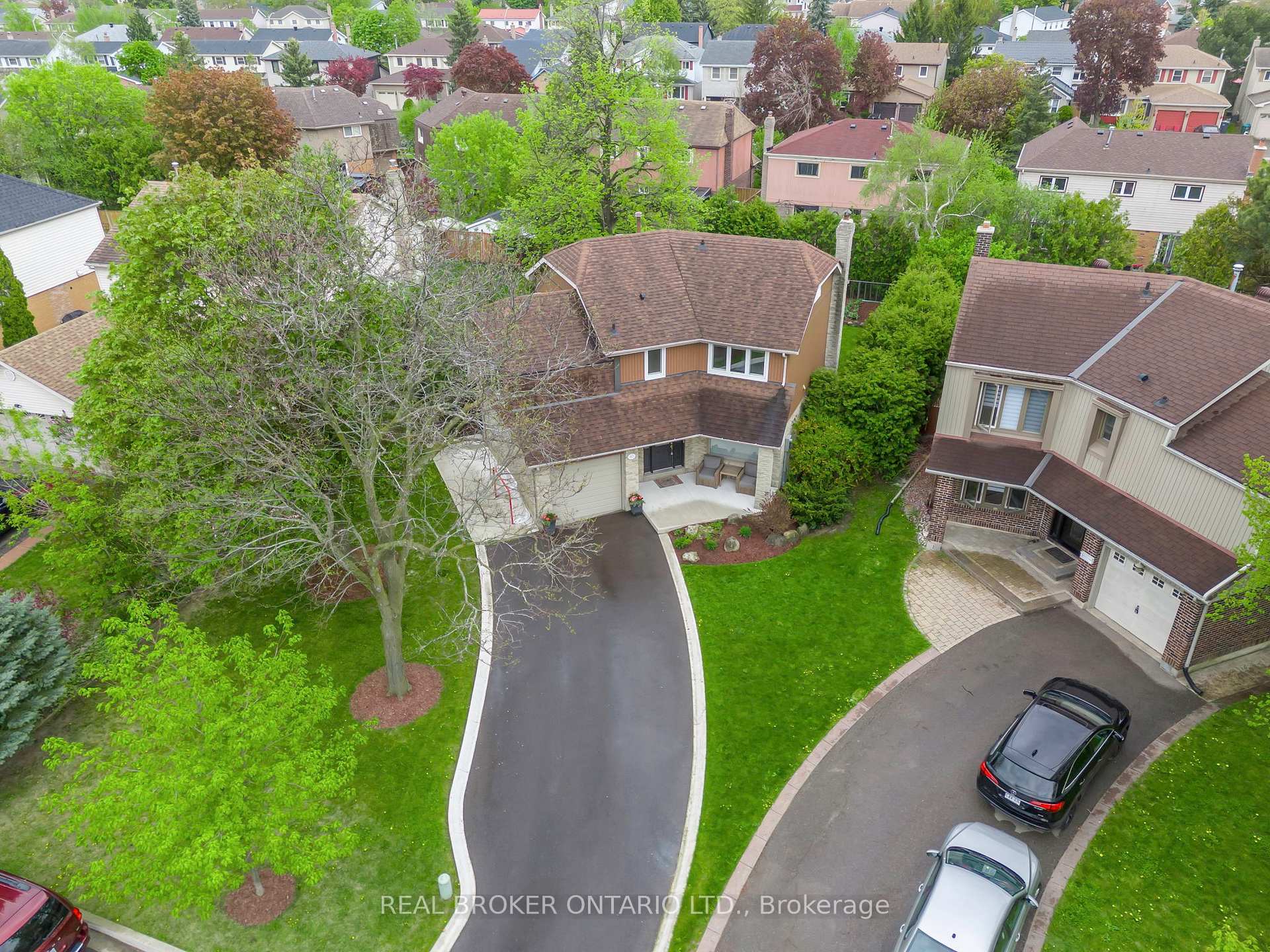 Photo 23 of 40 Montcalm Place, Brampton, Central Park — HOMEH