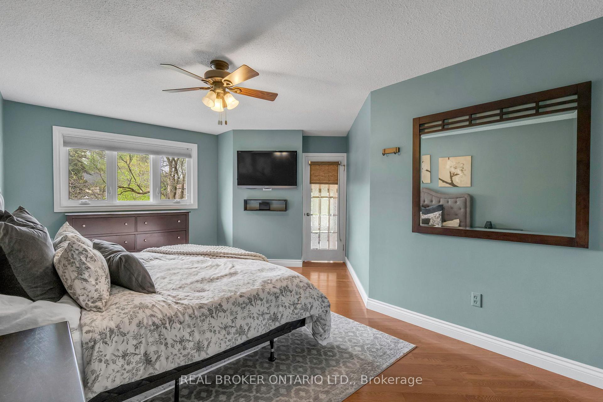 Photo 26 of 40 Montcalm Place, Brampton, Central Park — HOMEH