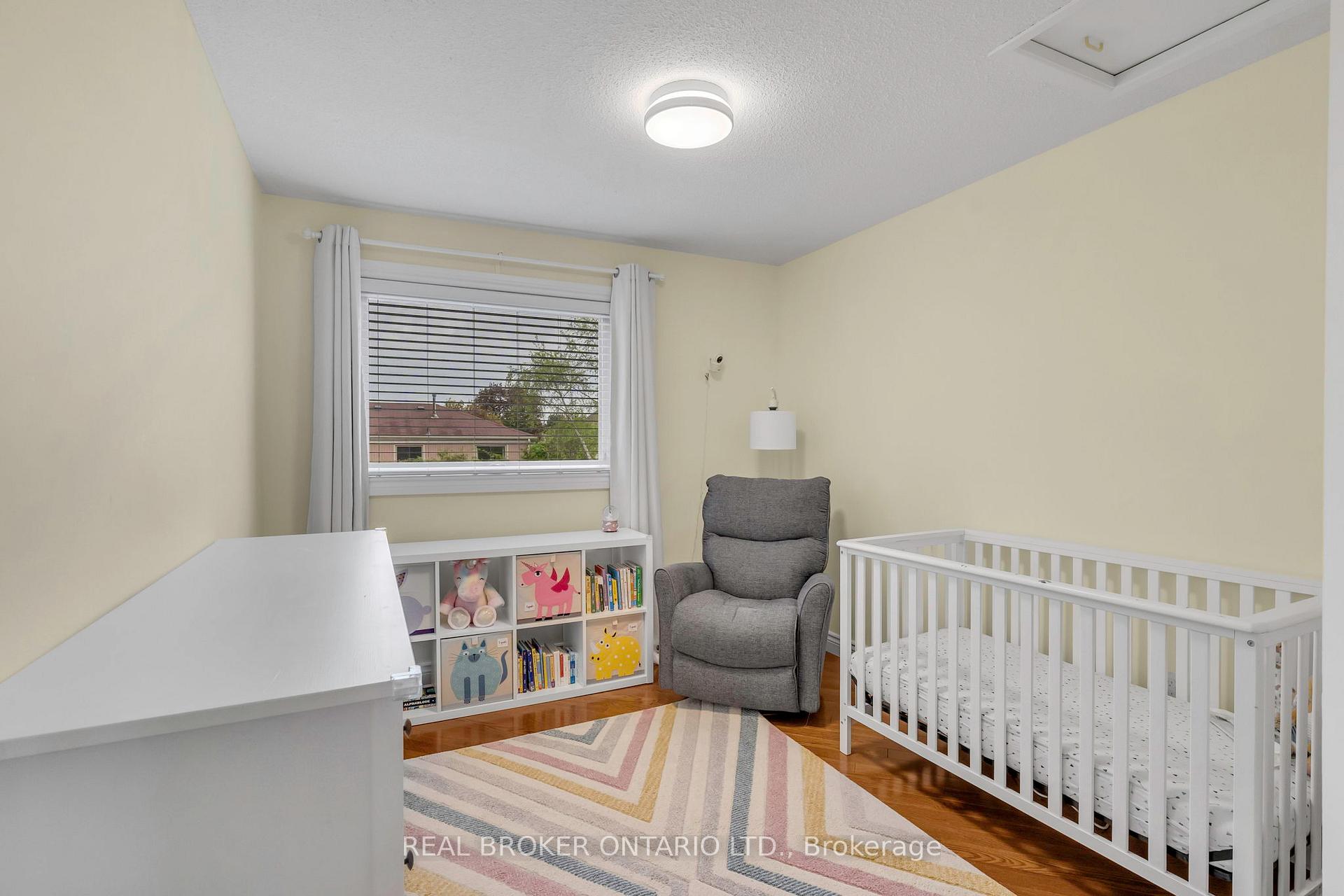 Photo 11 of 40 Montcalm Place, Brampton, Central Park — HOMEH