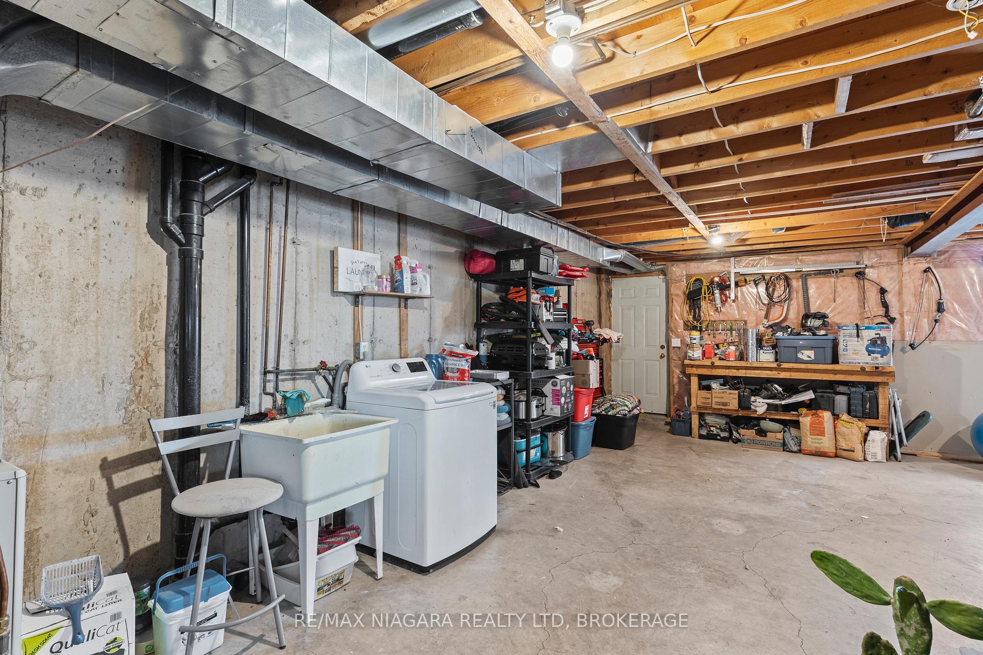Photo 26 of 6 Marc Court, Welland, Lincoln/Crowland — HOMEH