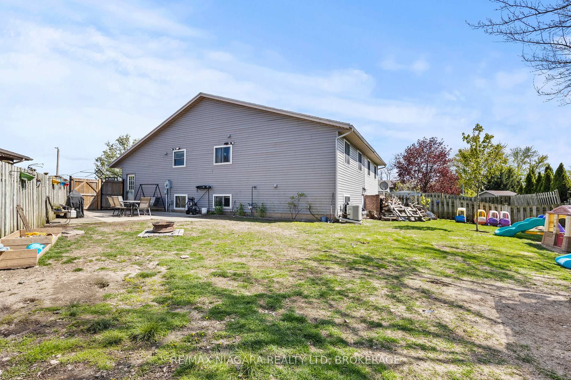 Photo 13 of 6 Marc Court, Welland, Lincoln/Crowland — HOMEH