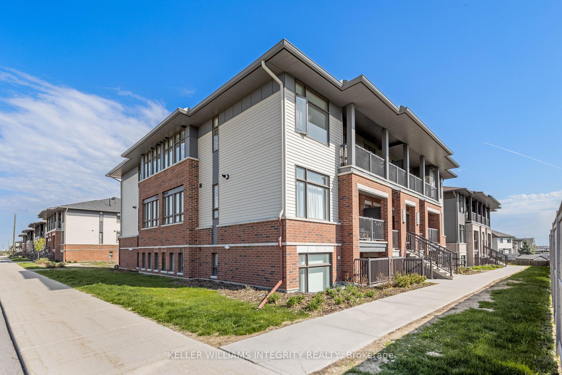 Photo 32 of Unit K, 70 Jaguar Private, Ottawa, Kanata - Emerald Meadows/Trailwest — HOMEH