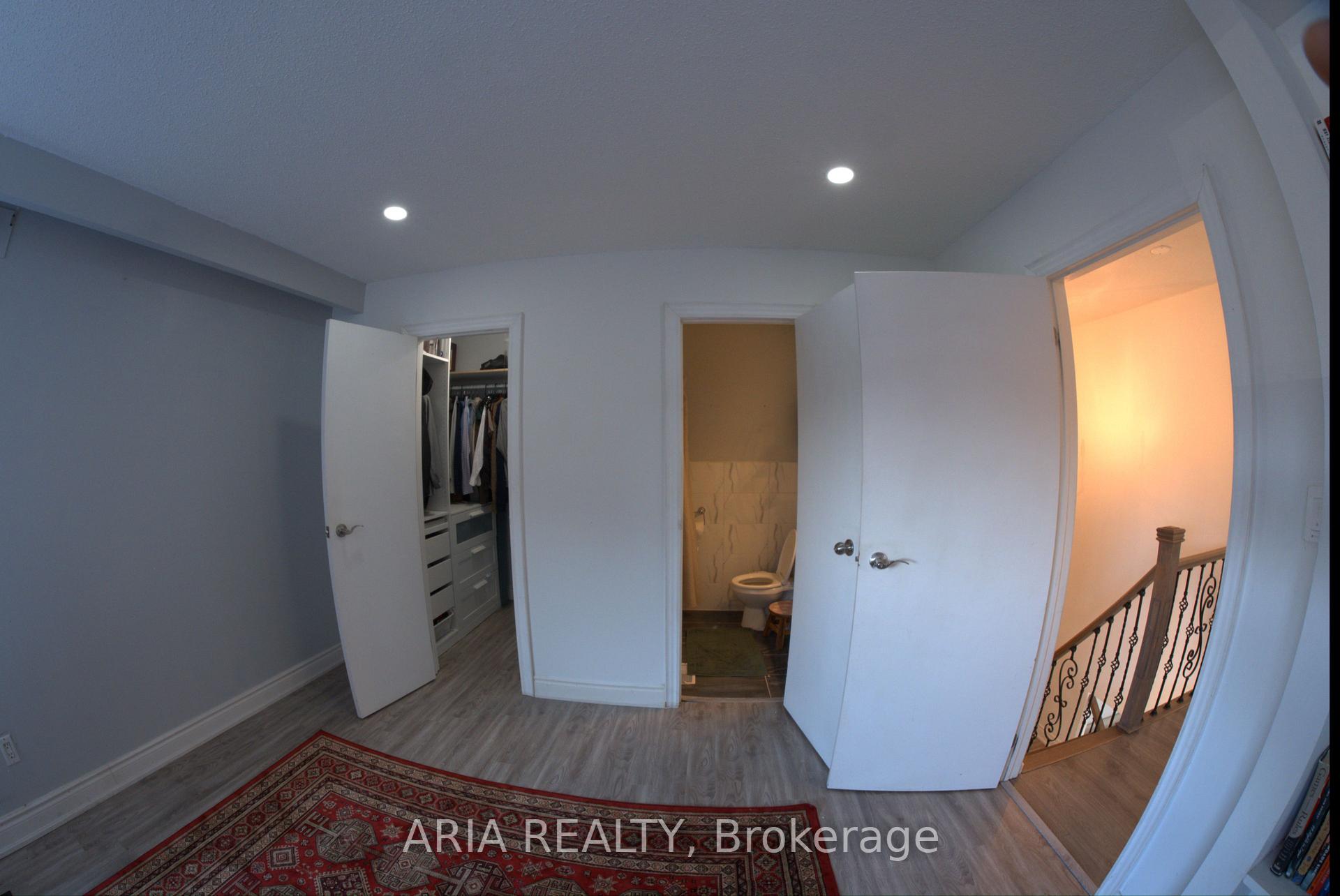 Photo 3 of 20 Bryant Court, Brampton, Brampton West — HOMEH