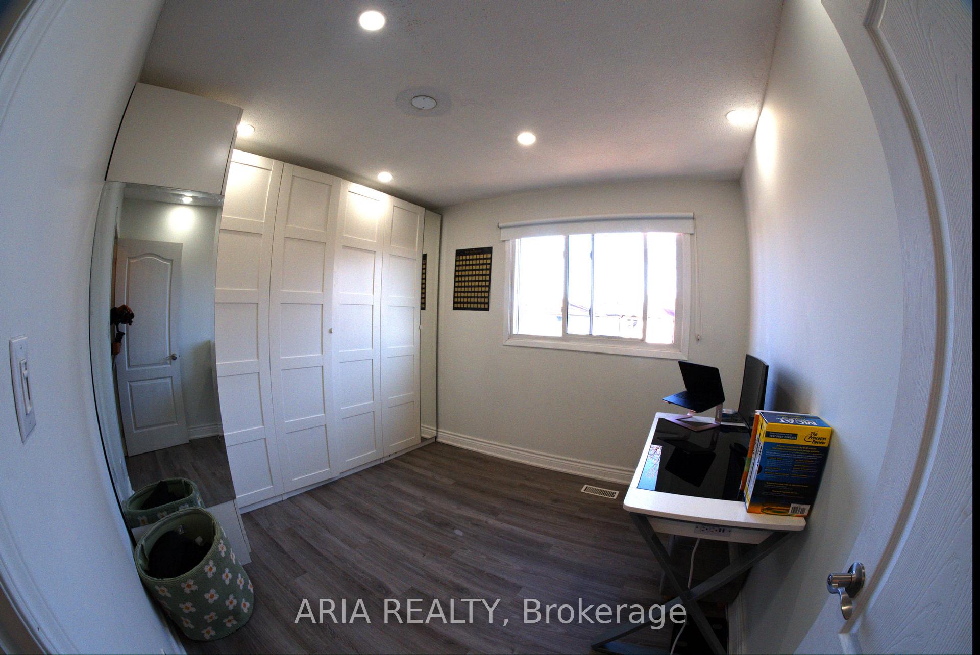 Photo 33 of 20 Bryant Court, Brampton, Brampton West — HOMEH