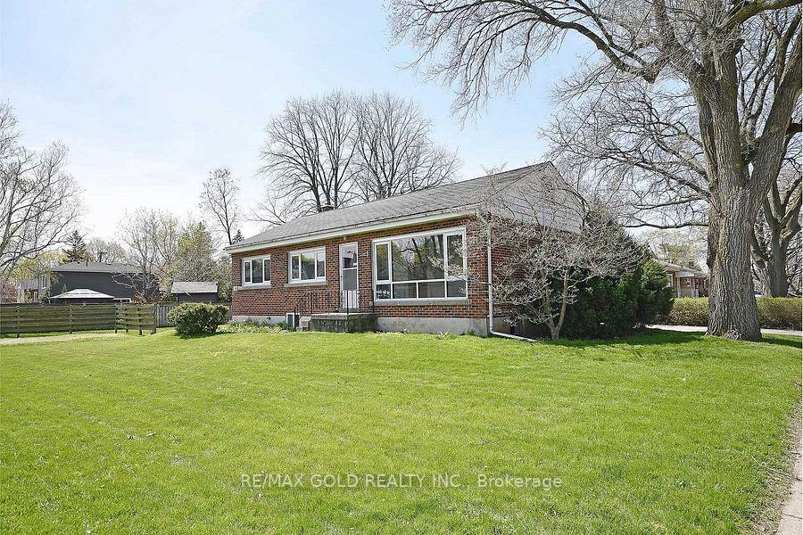 Photo 2 of Unit Basemnt, 748 George Street, Burlington, Brant — HOMEH