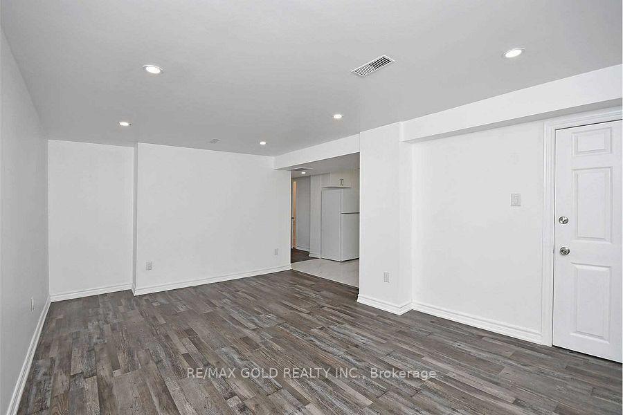 Photo 4 of Unit Basemnt, 748 George Street, Burlington, Brant — HOMEH