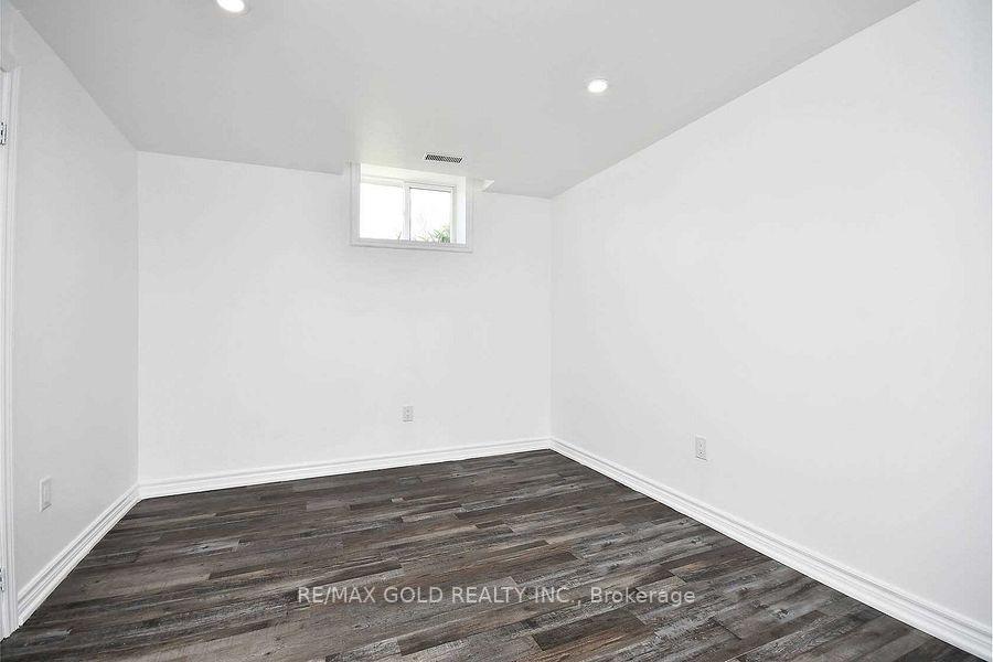 Photo 8 of Unit Basemnt, 748 George Street, Burlington, Brant — HOMEH