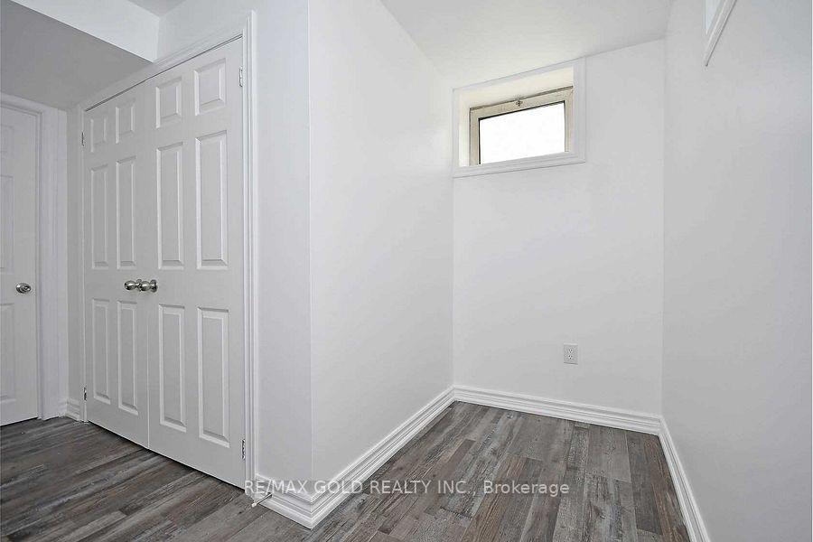 Photo 11 of Unit Basemnt, 748 George Street, Burlington, Brant — HOMEH