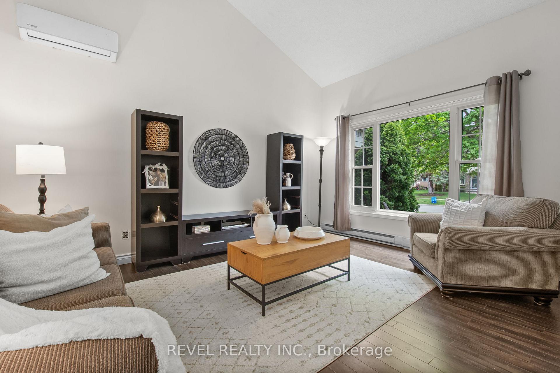 Photo 8 of 545 Charrington Avenue, Oshawa, Centennial — HOMEH