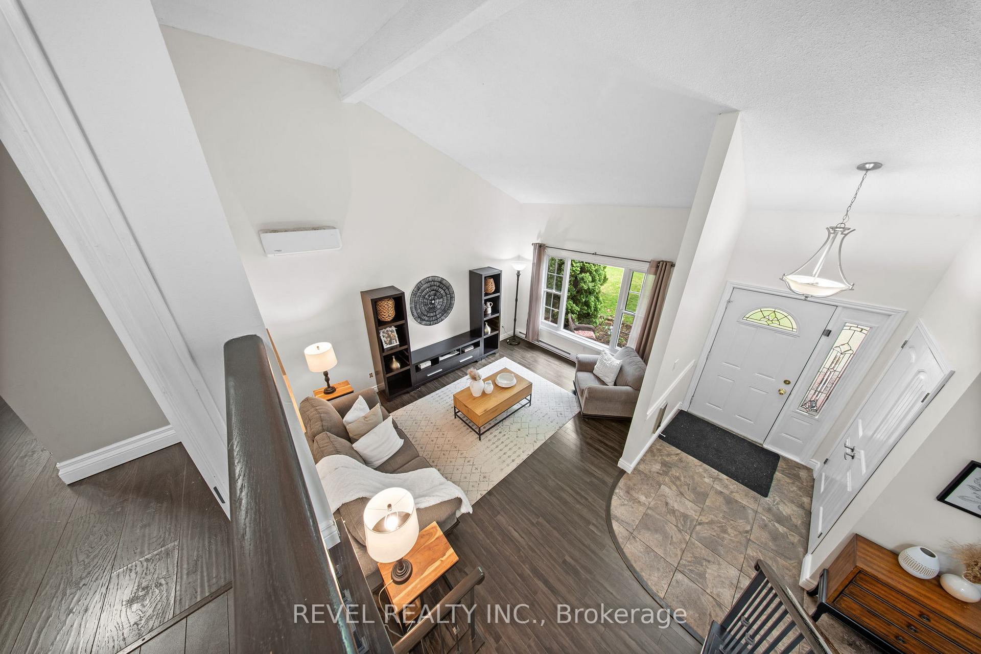Photo 15 of 545 Charrington Avenue, Oshawa, Centennial — HOMEH