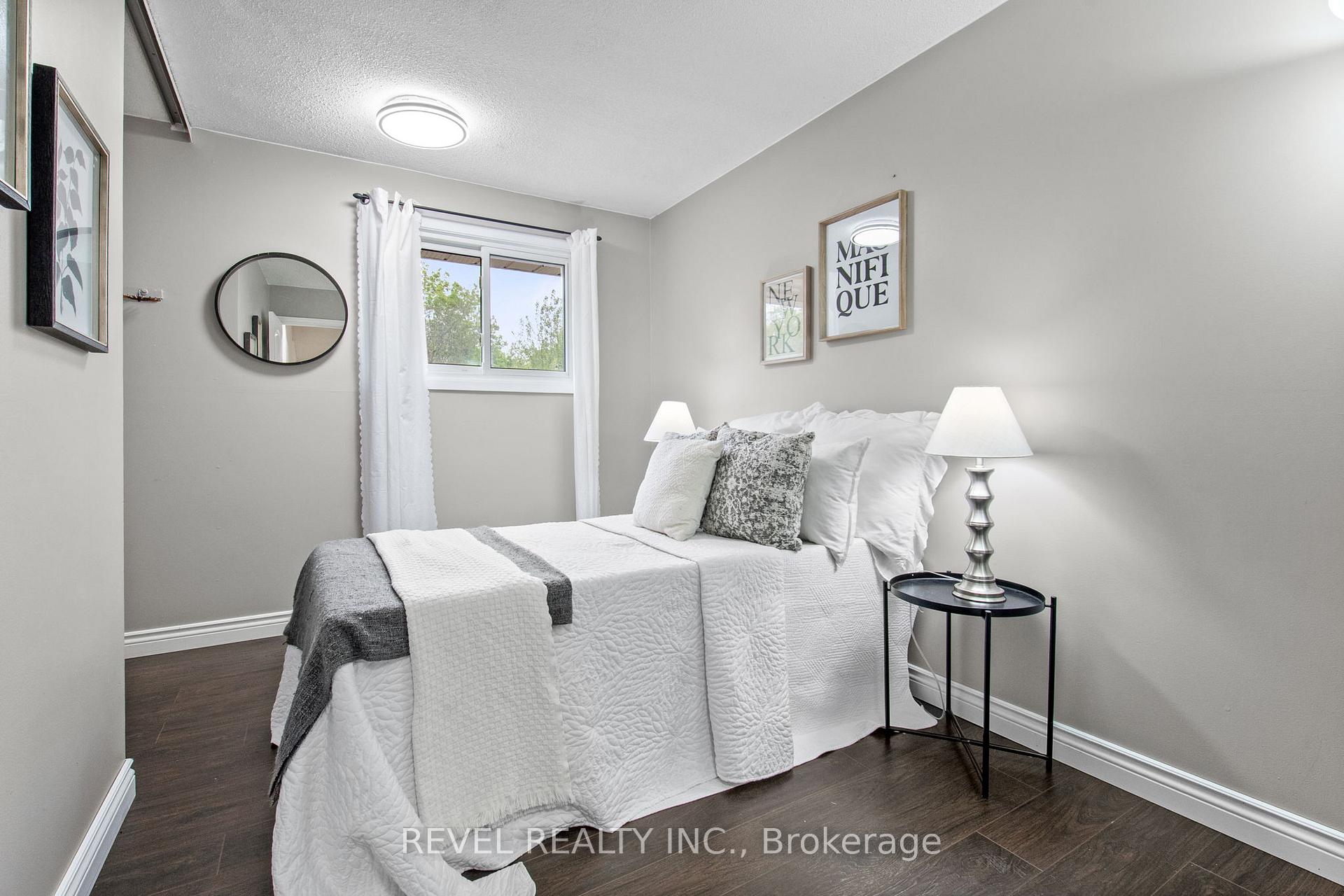 Photo 18 of 545 Charrington Avenue, Oshawa, Centennial — HOMEH