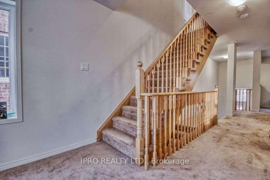 Photo 2 of 2476 Bromus Path, Oshawa, Windfields — HOMEH