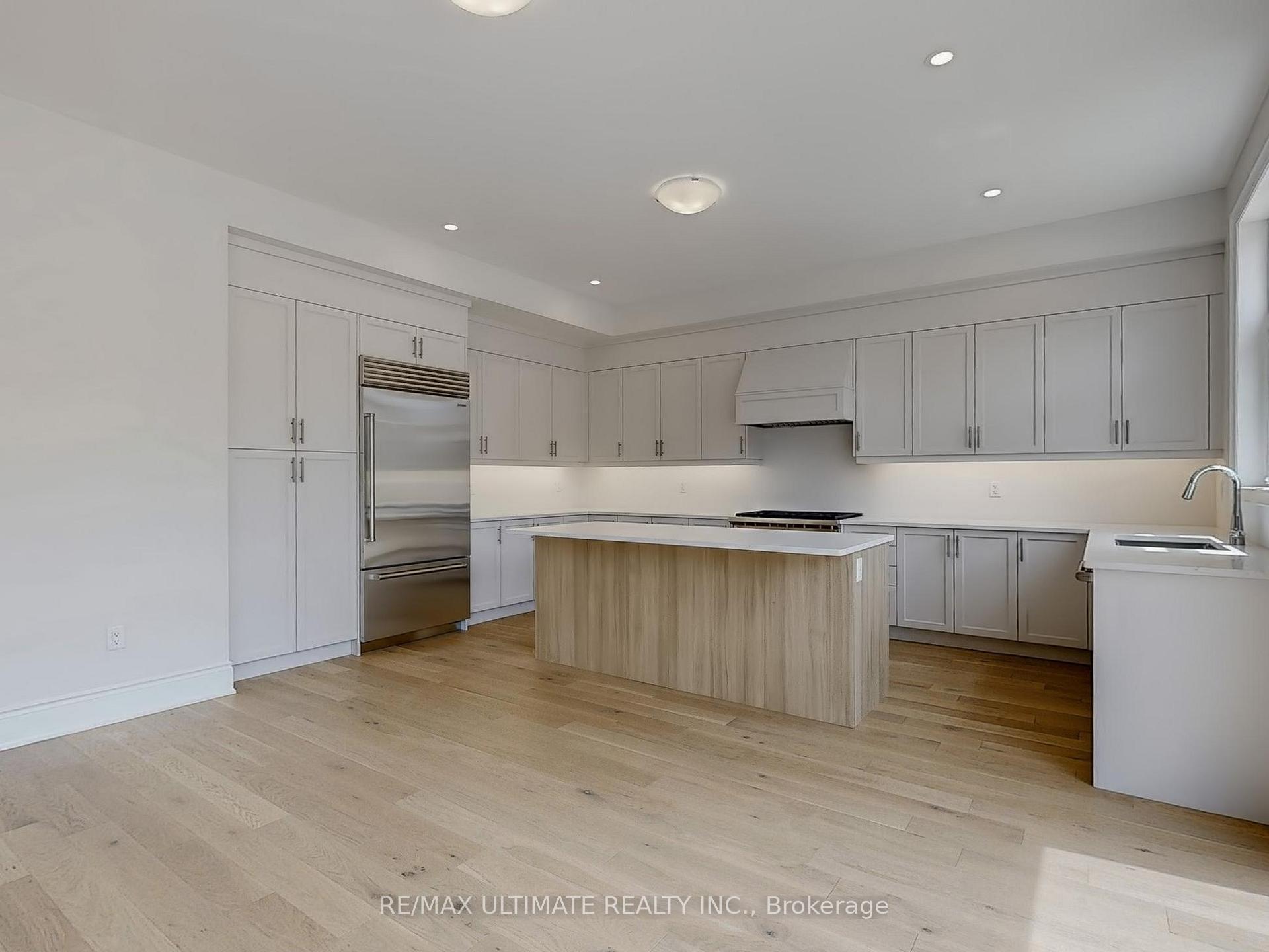 Photo 6 of 156 Winthrop Crescent, Vaughan, Vellore Village — HOMEH