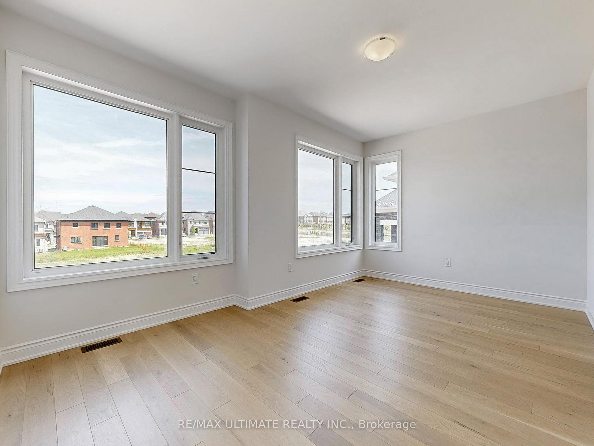 Photo 36 of 156 Winthrop Crescent, Vaughan, Vellore Village — HOMEH