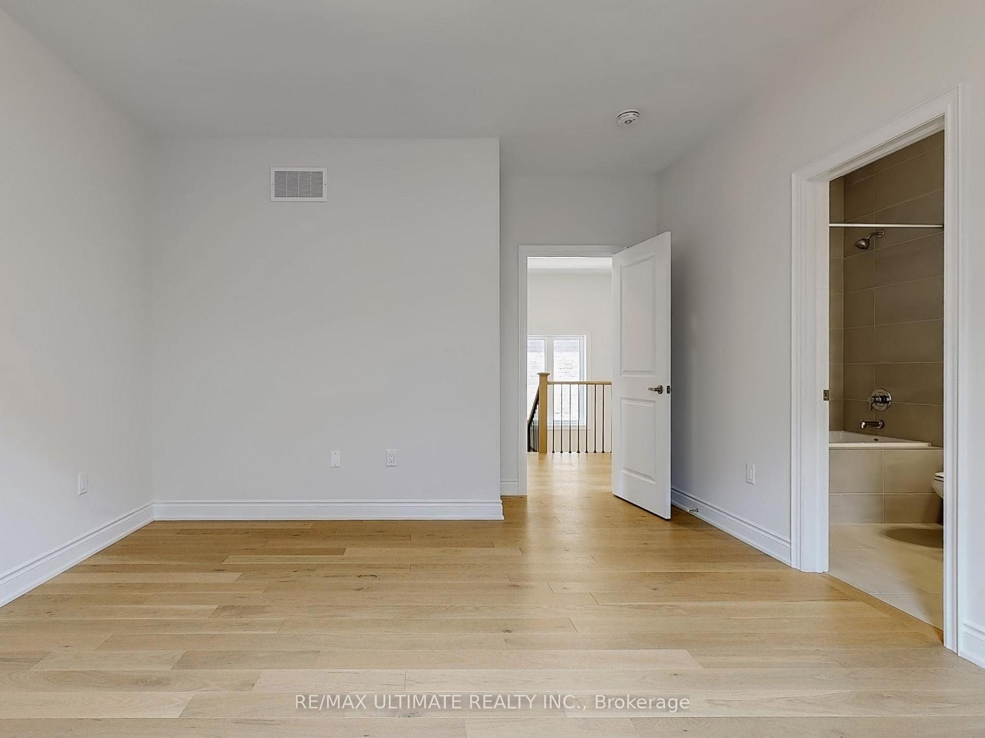 Photo 39 of 156 Winthrop Crescent, Vaughan, Vellore Village — HOMEH