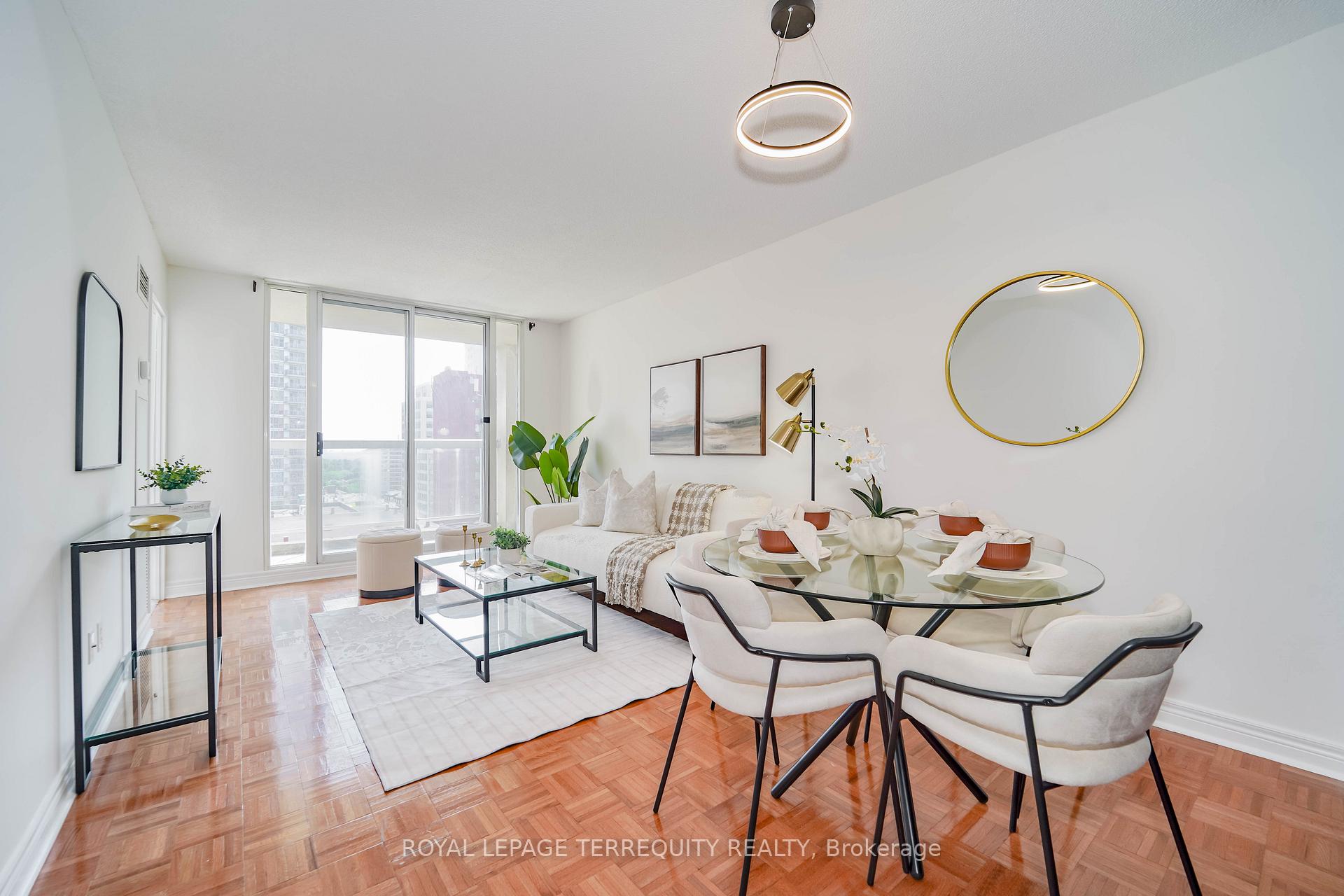 Photo 12 of Unit 1708, 43 Eglinton Avenue E, Toronto, Mount Pleasant West — HOMEH